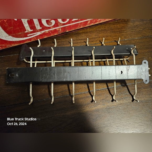 Vintage Hanging Coffee Cup Holders | Very MCM | - Picture 4 of 9